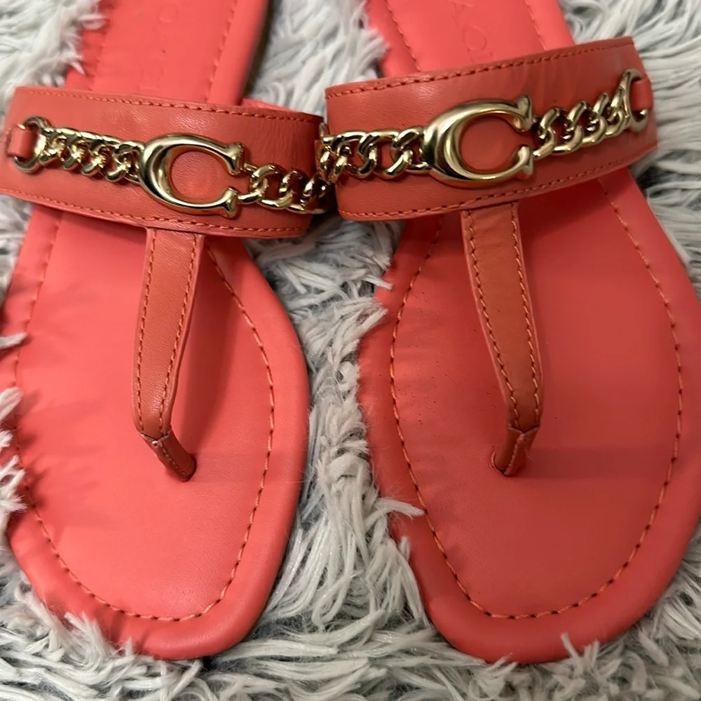 ✨Host Pick✨ Coach Jaclyn Leather Chain Thong Sandals